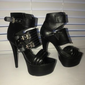 Black platform heel